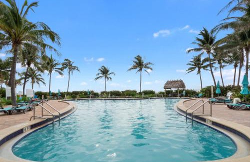 Hollywood South Central Beach Apartment | Tides in Hollywood Beach By My Miami Vacation