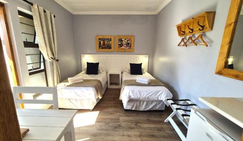 Walvis Bay Bed & Breakfast | Tiende Laan Bed & Breakfast and Self-Catering