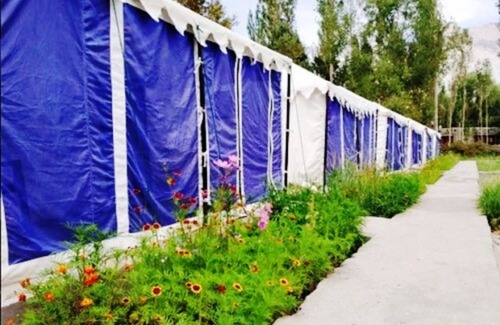 Hundar RV Rental | TIH Julley World Camp