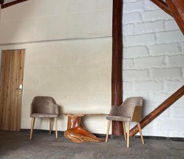 Vranyantsi House | Tihiat Kut Complex