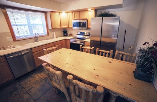 Estes Park Ski Chalet | Timber Creek Chalets: 8 3 Bedroom Chalet