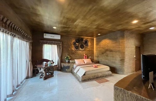 Tha Khoei Hotel | Timberland and Fruit Resort