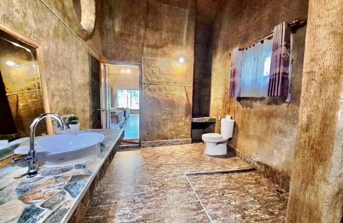 Tha Khoei Hotel | Timberland and Fruit Resort