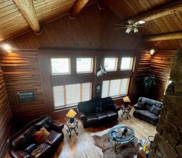 Bozeman House | Timberline Cabin Near Bozeman