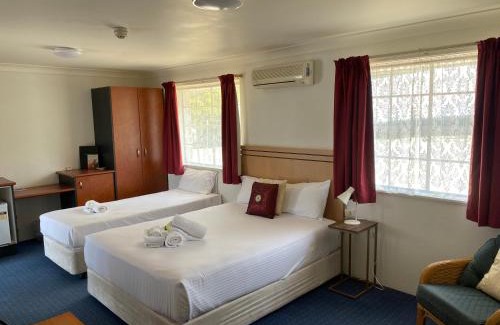 Wauchope Hotel | Timbertown Motel