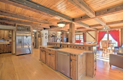 Putney House | Timeless Red Sox Retreat w/Scenic Mountain Views!