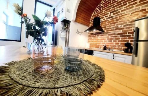 Old City Apartment | Timisoara Central 2 Bedroom Hotel Serviced Belle Vue Apart By the Park