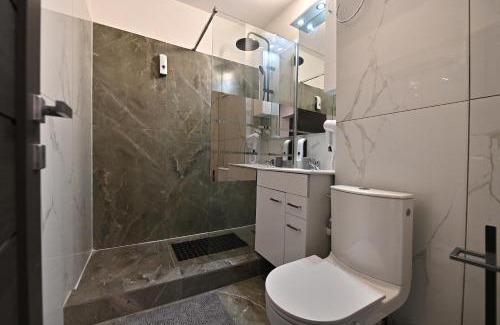 Pitesti Apartment | Tina Place