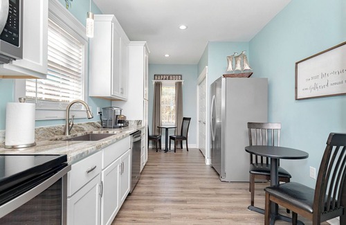 Deltaville House | Tiny 2 Bedroom House in Deltaville