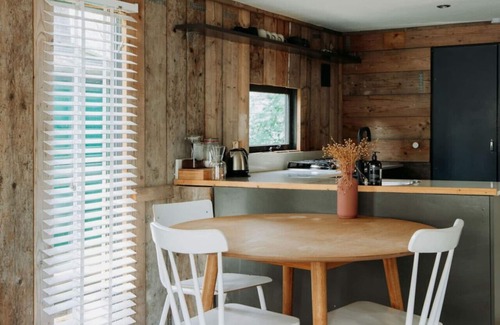 Krachtighuizen Cabin | Tiny Cabin Mae on the Veluwe