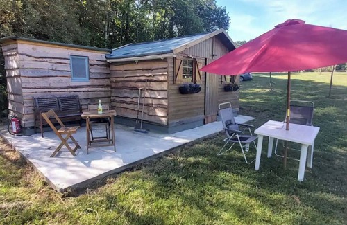 Champsac House | Tiny Home 'À L'étang' with Lake View, Shared Pool and Private Terrace