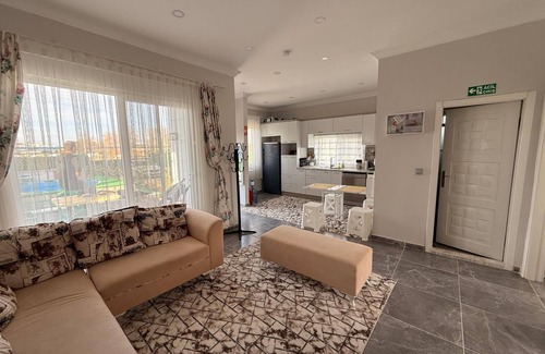 Kadriye Villa | Tiny Home Müstakil Havuzlu Ev