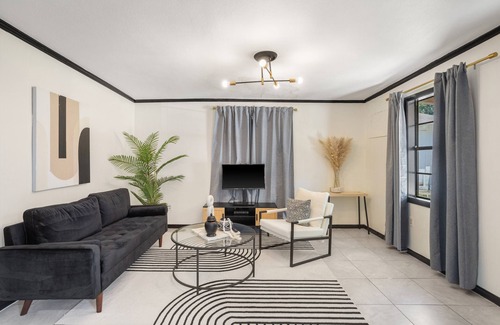 Lancaster Cottage | Tiny Home w/ Private Yard & Parking, Pet Friendly, 15min to Downtown Dallas