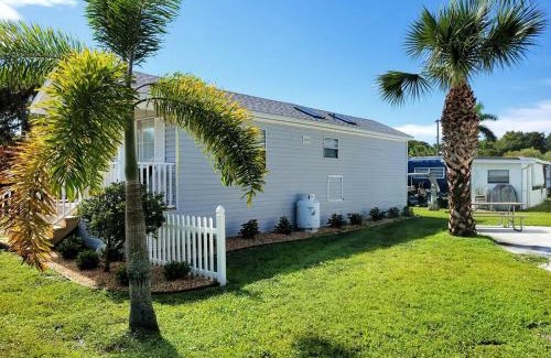 North Fort Myers Resort | Tiny House in RV Resort
