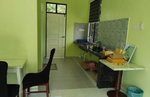 Tanah Merah House | Tiny House WH Homestay Pasir Mas Tanah Merah Rantau Panjang