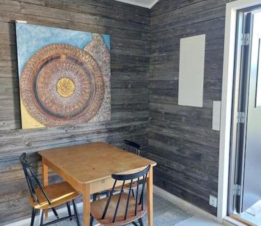 Taivassalo Ski Chalet | Tiny house with sauna and hot tub close to archipelago