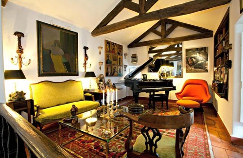 Sintra Apartment | Tiny Smart Home, Private Garden & Outside Jacuzzi. Center Sintra!