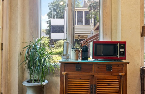 Clarksville Apartment | Tiny Tasteful 1