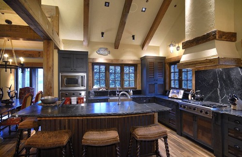 Crested Butte House | Tipple House/7,000 Sq/Ft of Luxury Ski/in Ski-out! Hot Tub/Media Room/Fire Pit!