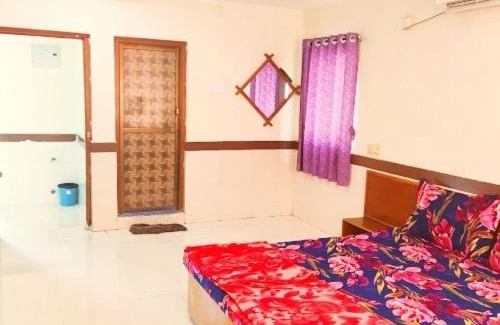 Una Hotel | Tirth Hotel