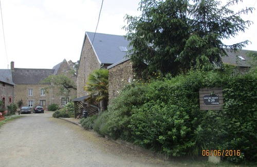 Dragey-Ronthon House | Tissey cottage in the bay of Mont St Michel