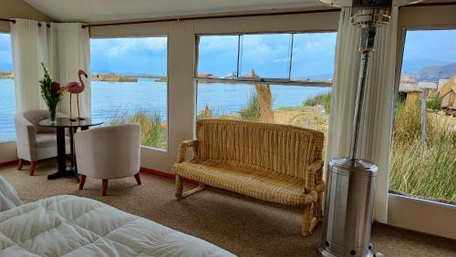 Puno Hotel | Titicaca Floating Lodge
