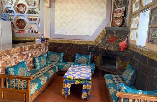 Aghbar Hotel | Tizintest LA HAUTE VUE 2100M - Hôtel Restaurant