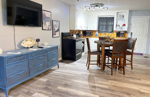 Negreet Cottage | TLC TIGER ON TOLEDO BEND LAKE W/PRIVATE BEACH AND FISHING AREA