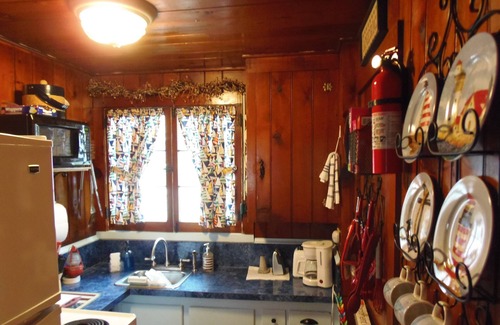 Ludington Cottage | To Ludington Cottages Parkview Cottages