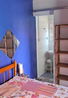 Rio Vermelho Norte House | Toca da Suzara Suíte 3 até 3 pessoas Piscina Rio e Mar num só lugar