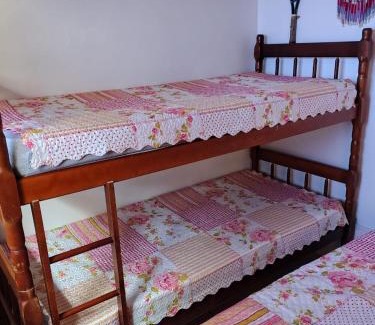 Rio Vermelho Norte House | Toca da Suzara Suíte 1 até 4 pessoas Piscina Rio e Mar num só lugar