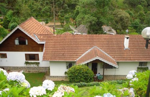 Capivari House | Toca do Tatú