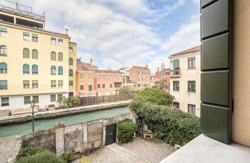 Dorsoduro Apartment | Tolentini Canal View & Terrace by Wonderful Italy