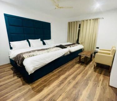 Sonwar Bagh Hotel | Tolstoy inn