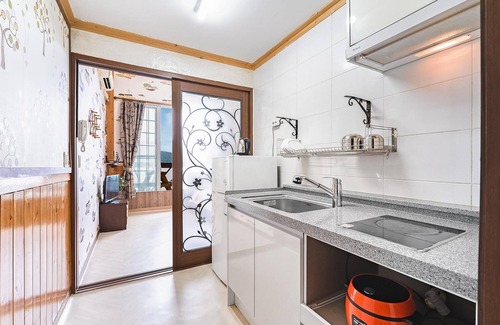 Tongyeong House | Tongyeong Hwanggeumbada Pension