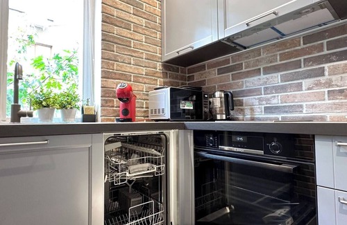 Sofia City Center Apartment | Top 10 in Sofia – Designer 2BR - AC and Metro