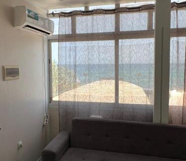 Ain Taya House | Top F2 pied dans eau