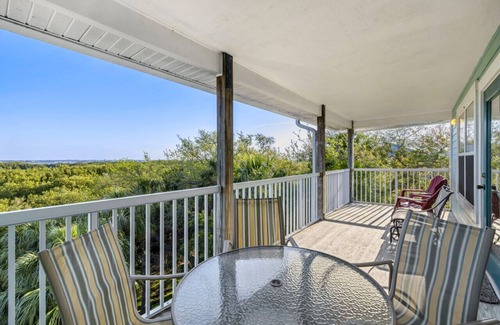 Cedar Key Apartment | Top Floor Hideout C304 NL