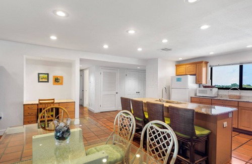 Key West Condo | Top floor Ocean Views, Spacious 2 Bedroom Condo, Views from every room