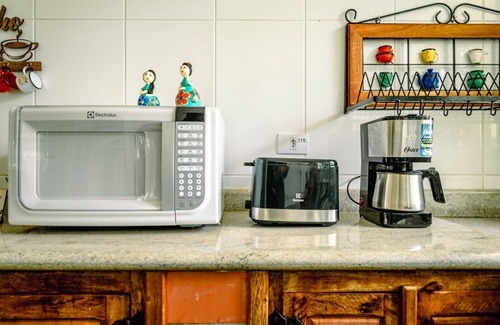 Tuiuti House | TOP HOUSE with VIEW of the mountains; POOL, Wifi 128 Mbps, PET FRIENDLY