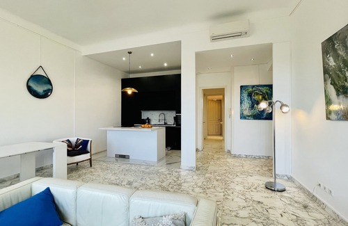 Carre d'Or Apartment | Top location spacious near beach, old town, Massena Square.