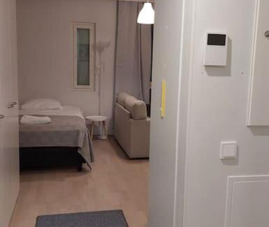 Jyvaskyla Apartment | Top location studio in town right next to the train station and free parking Kotimaailma Apartments