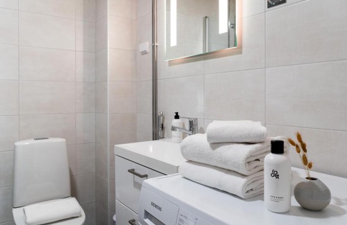 Tampere Apartment | Topaasi / 14.kerroksen yksiö huippusijannilla!