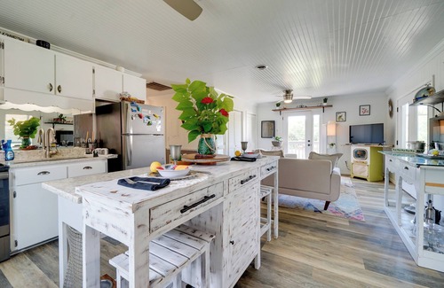Topsail Beach Villa | Topsail Beach Villa: Outdoor Oasis w/Hot Tub