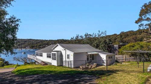 Hardys Bay House | 'Torcello - Waterfront on the Bay' by HolidayCo