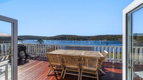 Hardys Bay House | 'Torcello - Waterfront on the Bay' by HolidayCo
