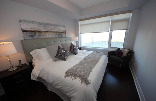 Markham Condo | Toronto Markham Center & Cineplex entertainment complex