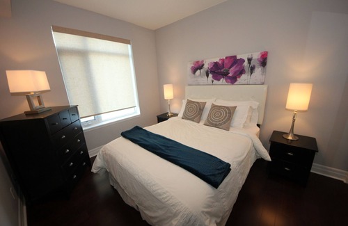 Markham Condo | Toronto Markham Center & Cineplex entertainment complex