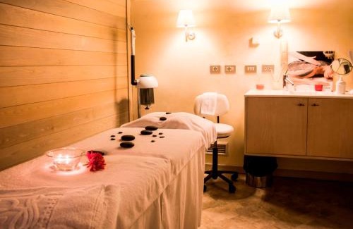 La Maternitat i Sant Ramon Hotel | Torre Melina, a Gran Meliá Hotel