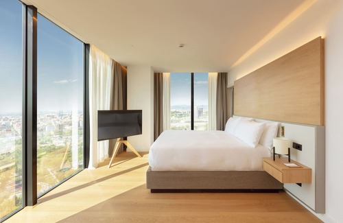 La Maternitat i Sant Ramon Hotel | Torre Melina, a Gran Meliá Hotel